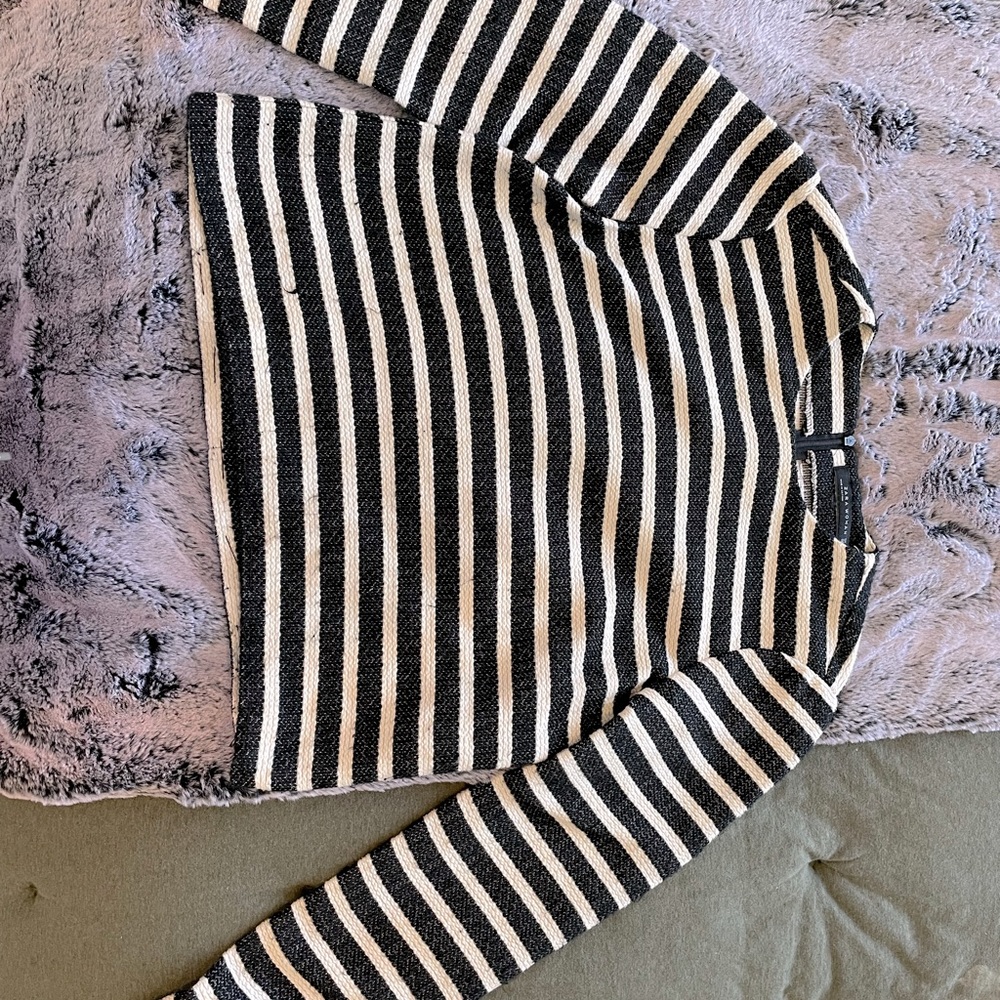 Zara Elegant cropped Shirt/Sweater